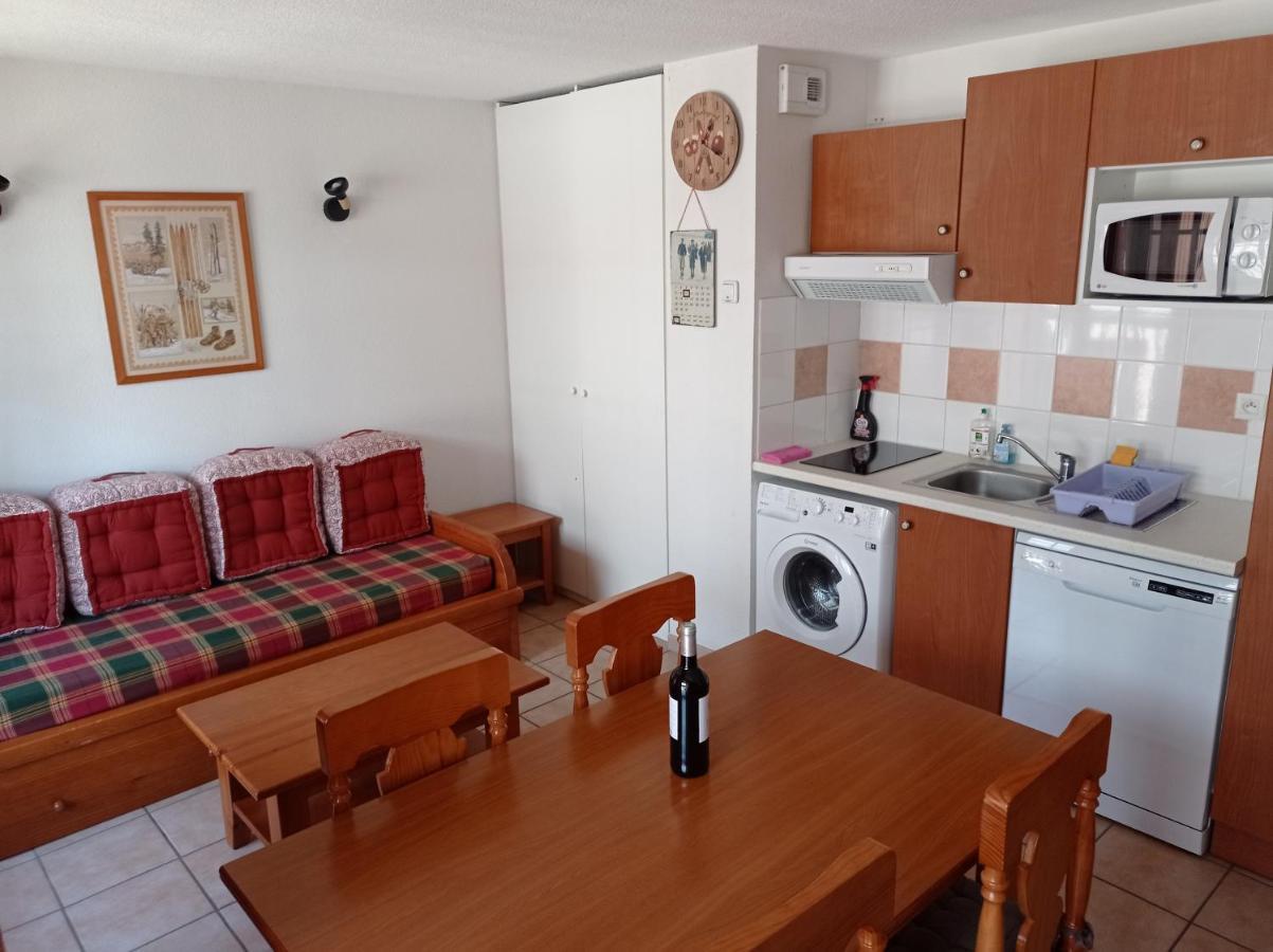 Agreable Appartement Avec Balcon Dans Residence Calme Каутерец Екстериор снимка